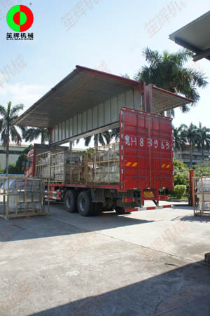 客戶四套渦流洗菜機(jī)組順利完工裝車出貨！